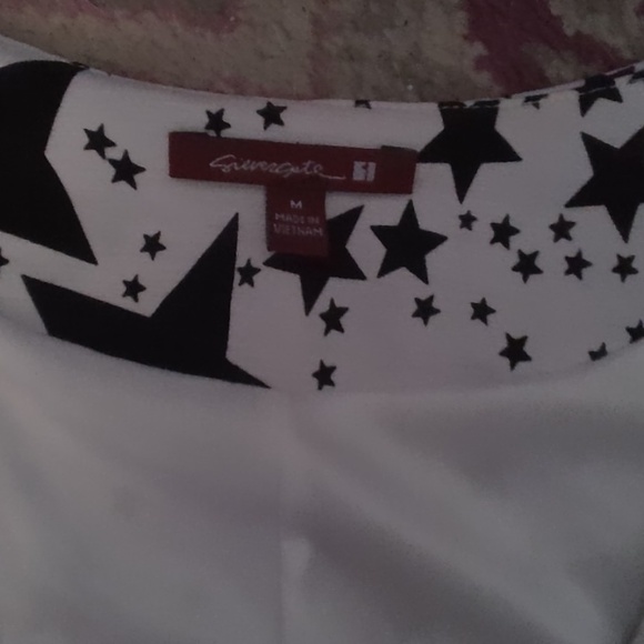 Black and white star dress - Picture 4 of 4